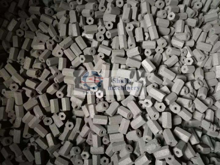 briquettes de charbon de bois