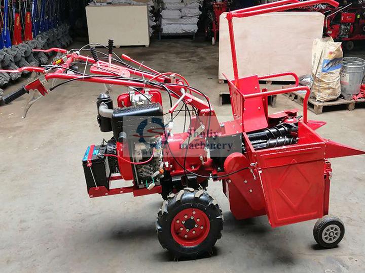 corn harvester machine