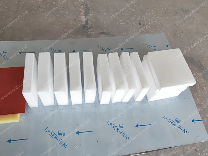 dry ice blocks with different thickness