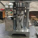 Hydraulic oil press machine