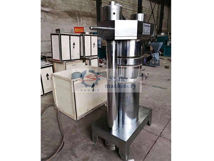 Hydraulic oil press machine